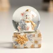 Сувенир водяной шар "Белый миша с ёлочкой в подарке" золото/серебро 