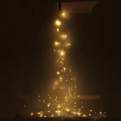 Гирлянда эл. хвост 2,0 м (8 нитей), белый теплый, 160 LED "Волшебный хвост" Гирлянда эл. хвост 2,0 м (8 нитей), белый теплый, 160 LED "Волшебный хвост"