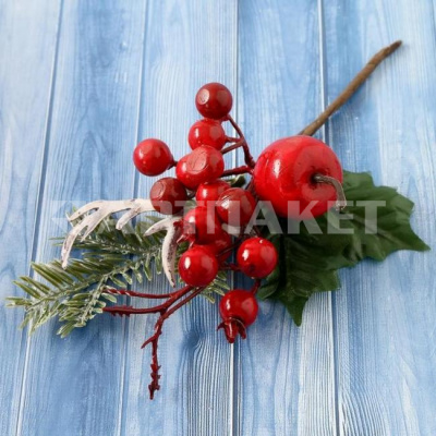 Декор "Зимнее очарование" красное яблоко ягоды хвоя 20 см 5046937